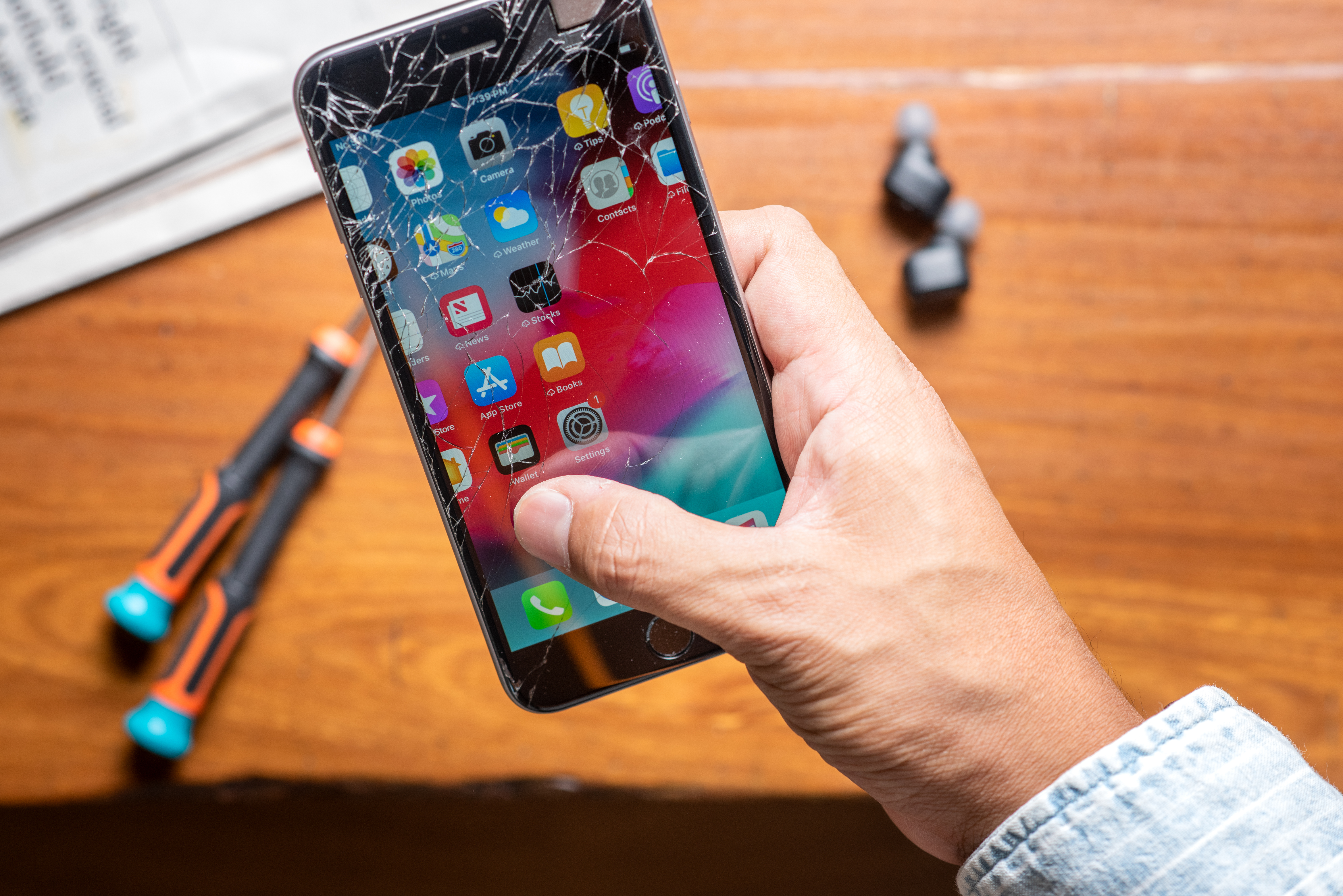 What to do if your iPhone screen is cracked or broken